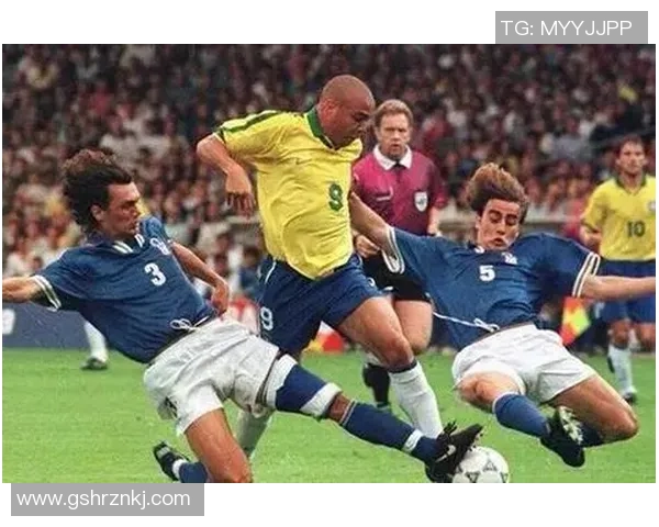 揭秘足球明星马儿的真实身份与传奇故事