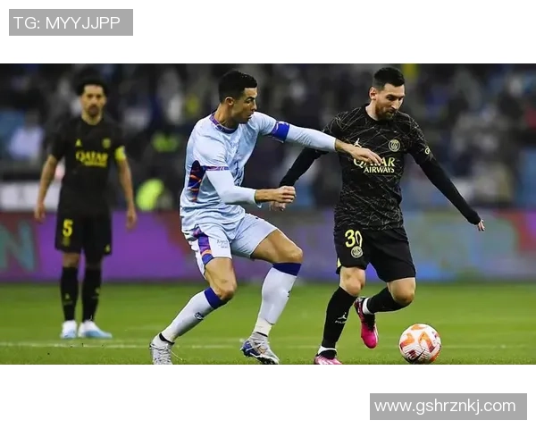 现15号足球明星背后的故事与成就揭秘